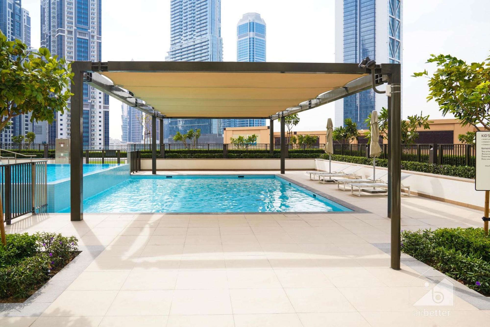 Burj Crown Luxurious 2bedroom Balcony Appartement *